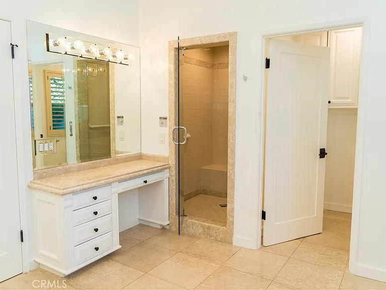 5054 Encino Ave — Photo 41