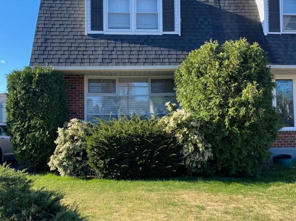 2618 Crozer St, Brookhaven, PA 19015