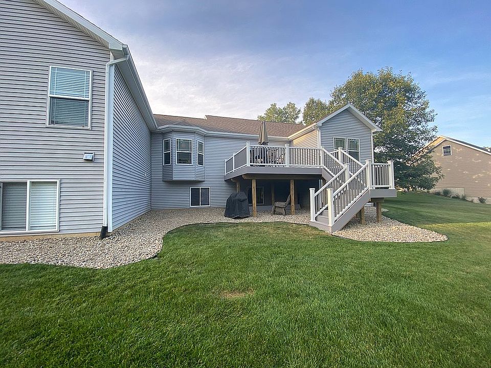 2nd image of 6885 Cambria Dr