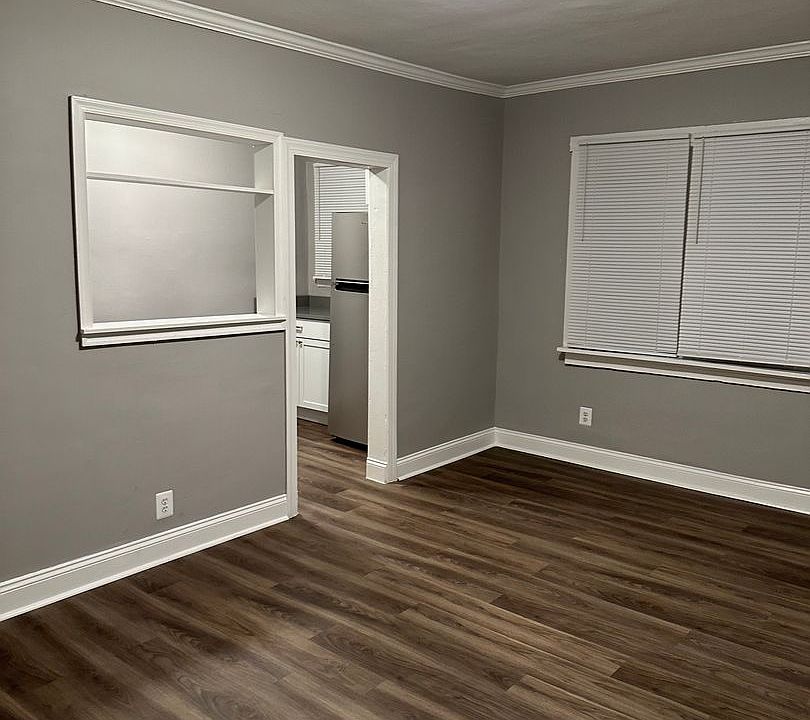 1st image of 42 W Talbott St #2