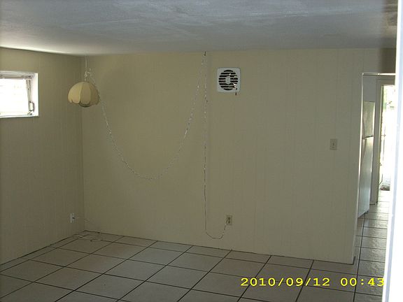 5th image of 352 Tuxedo Ct S