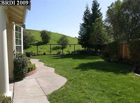 3rd image of 1035 Glasgow Pl