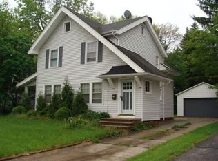 1642 Maple Rd, Cleveland Heights, OH 44121