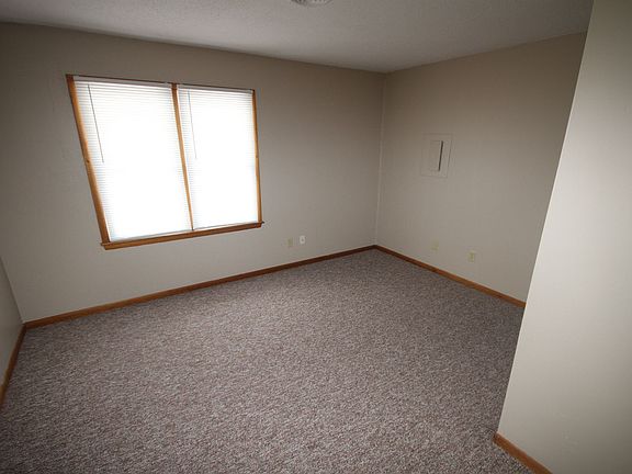 2nd image of 1013 Kenyon Ave #1/2