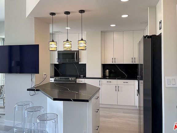 5th image of 10501 Wilshire Blvd Unit 1210