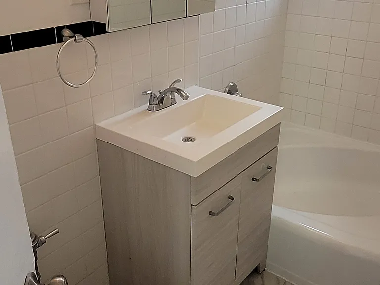 50 Shore Blvd #E1 — Photo 8