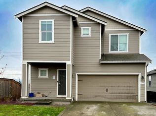 1424 W 11th St, La Center, WA 98629