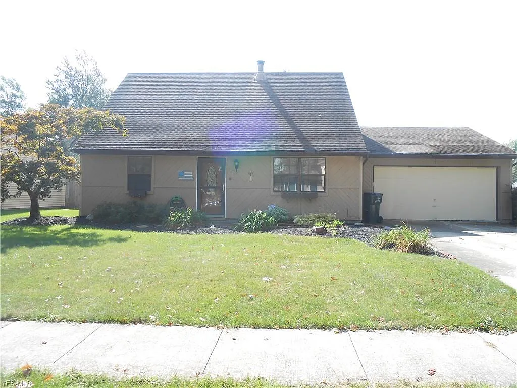 439 Xavier St photo 1