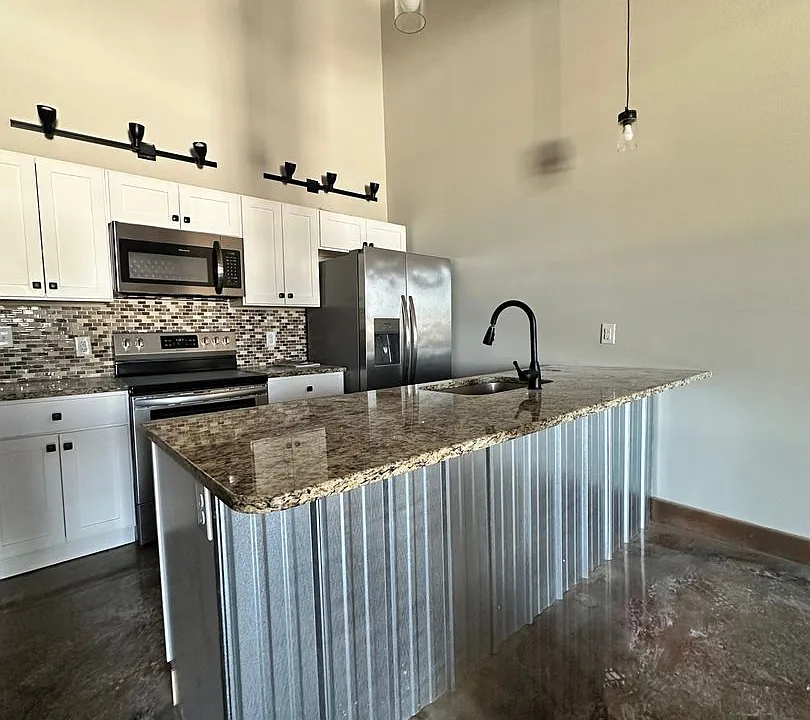 252 N Franklin St #319