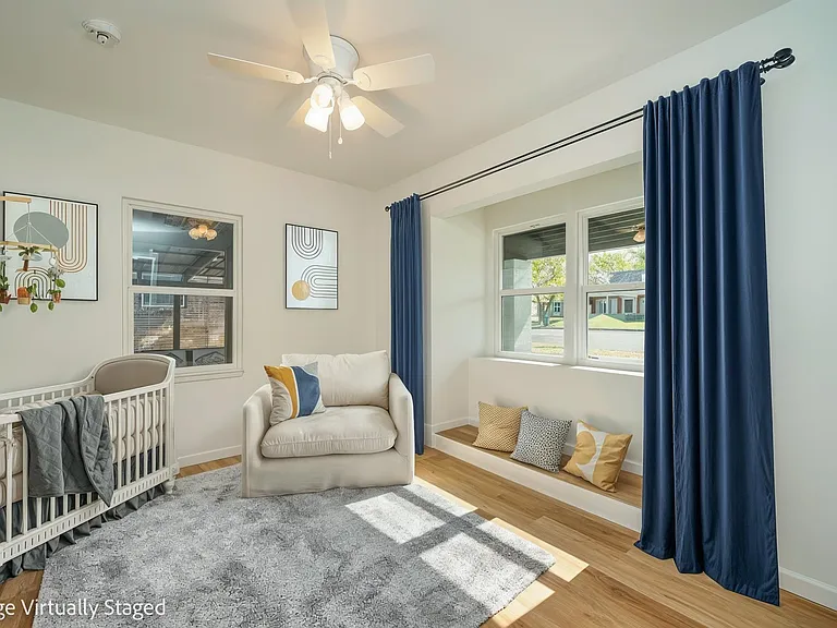 607 N Pacific St — Photo 16