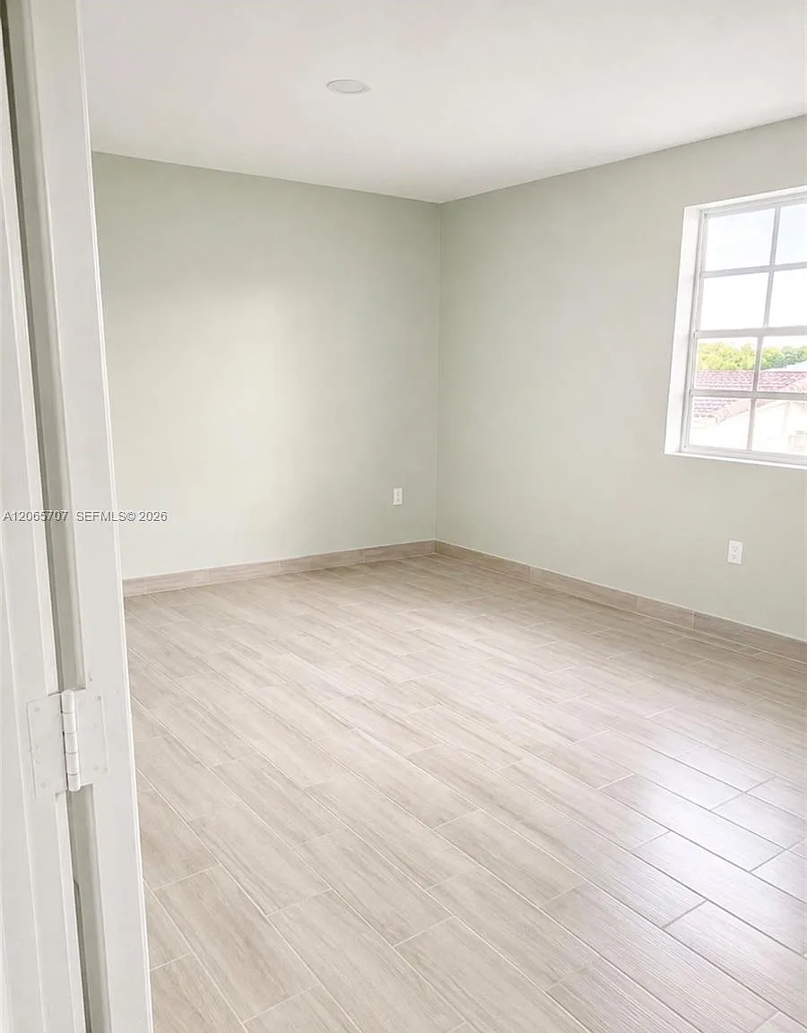 Hialeah 5th Addn Rev Pl — Photo 1