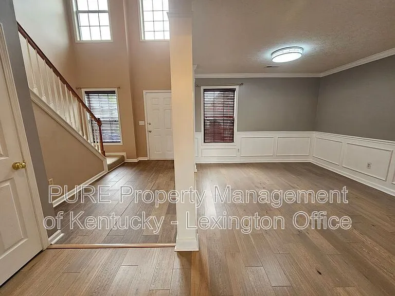 528 Newbury Way — Photo 6