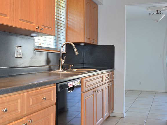 4th image of 4324 S Ocean Blvd