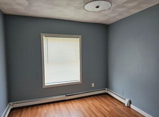 110 Hendricks St FLOOR 3, Central Falls, RI 02863