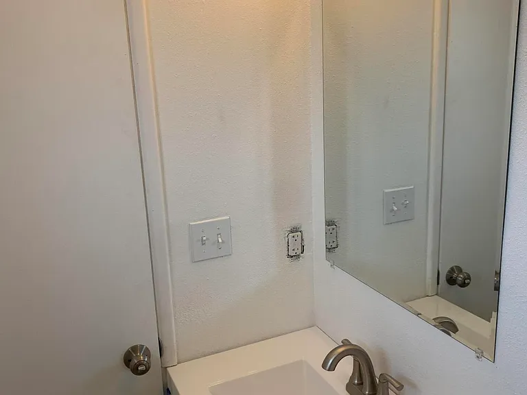 4847 E Cambridge Ave #2 — Photo 16