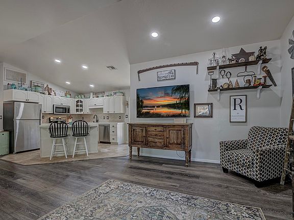 5th image of 1426 N Beaver Flat Cir