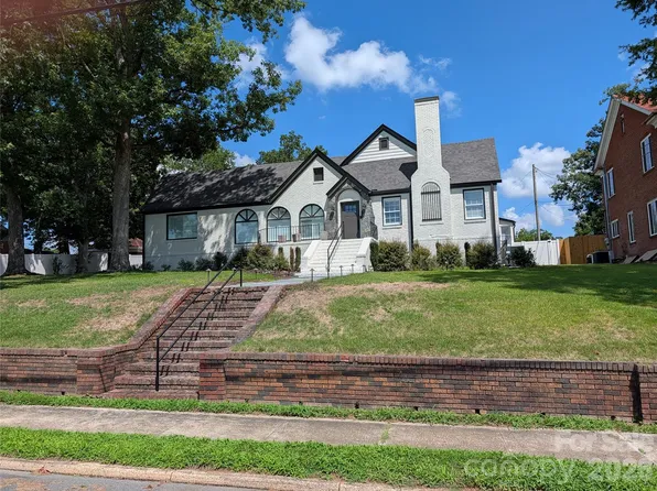 276 N 4th St, Albemarle, NC 28001