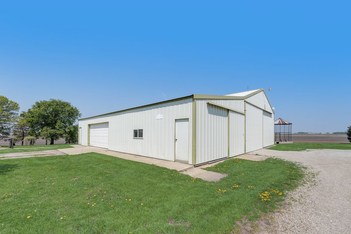 441st Ave-058