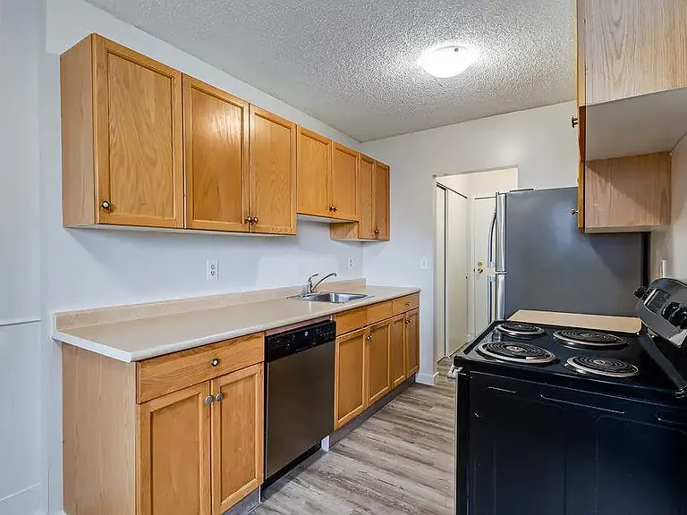 69 Kleisinger Cres #7 — Photo 4