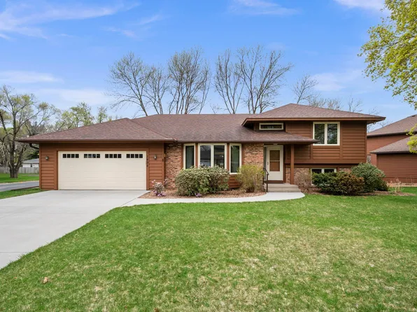 1494 Creek Park Ln NE, Fridley, MN 55432
