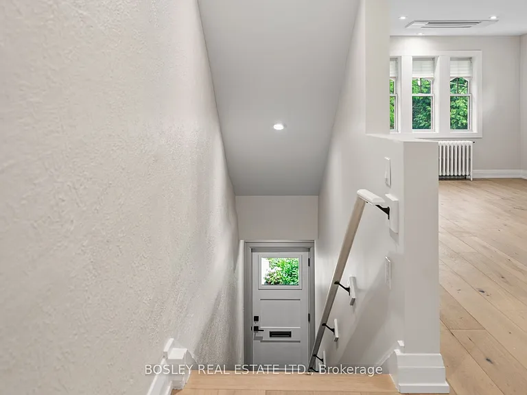 14 Preston Pl #UPPER — Photo 3