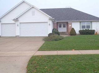 2445 Silver Oak Trl, Marion, IA 52302