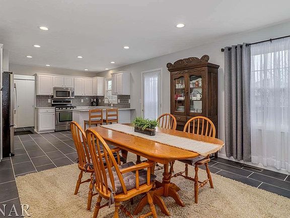 2nd image of 610 Havens Dr