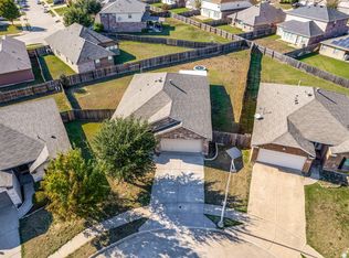 11204 Beechgrove Ct, Fort Worth, TX 76140