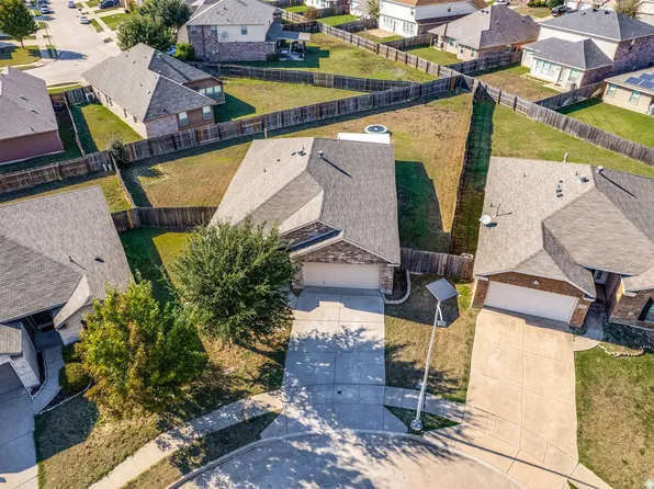 11204 Beechgrove Ct, Fort Worth, TX 76140