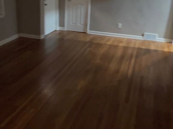 3rd image of 3120 Warren Dr