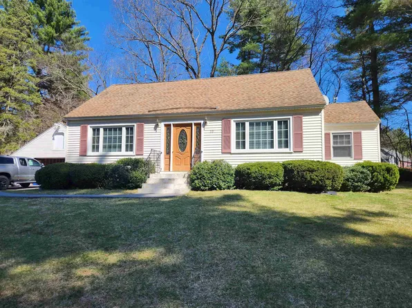 10 Whiton Place, Plaistow, NH 03865