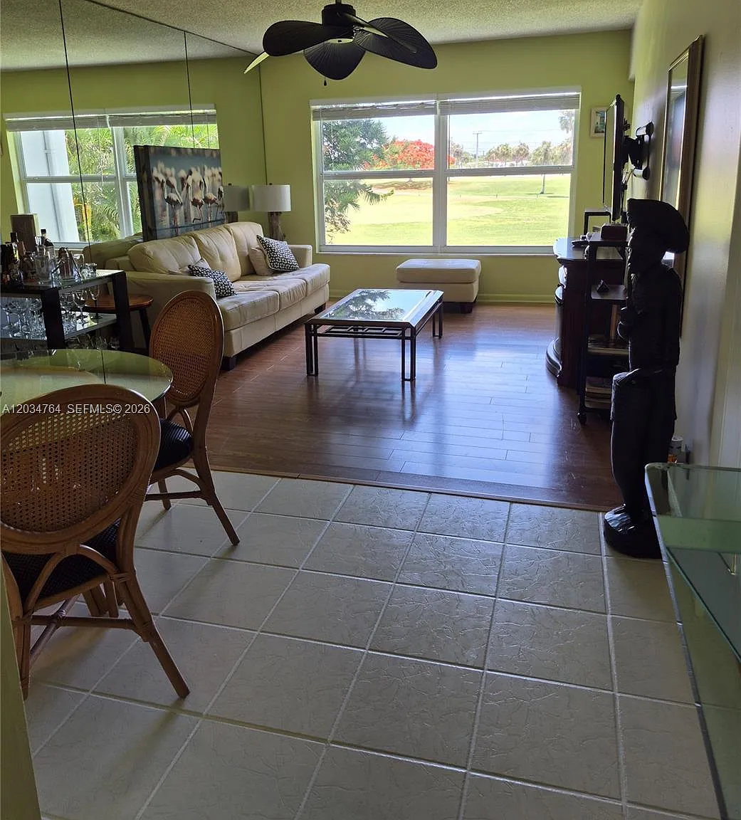 Oriole Golf & Tennis Club — Photo 2