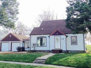 618 14th Ave, Gilbertville, IA 50634