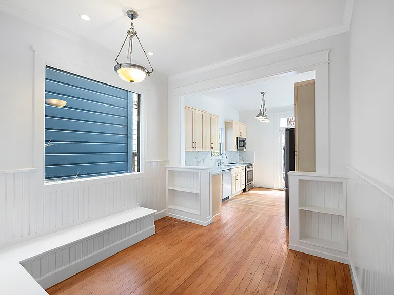 446 Lyon St — Photo 4