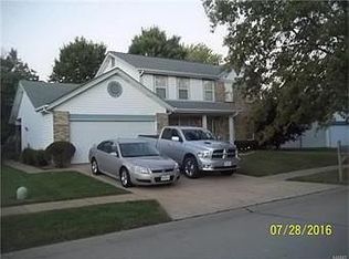 1832 Spring Beauty Dr, Florissant, MO 63031