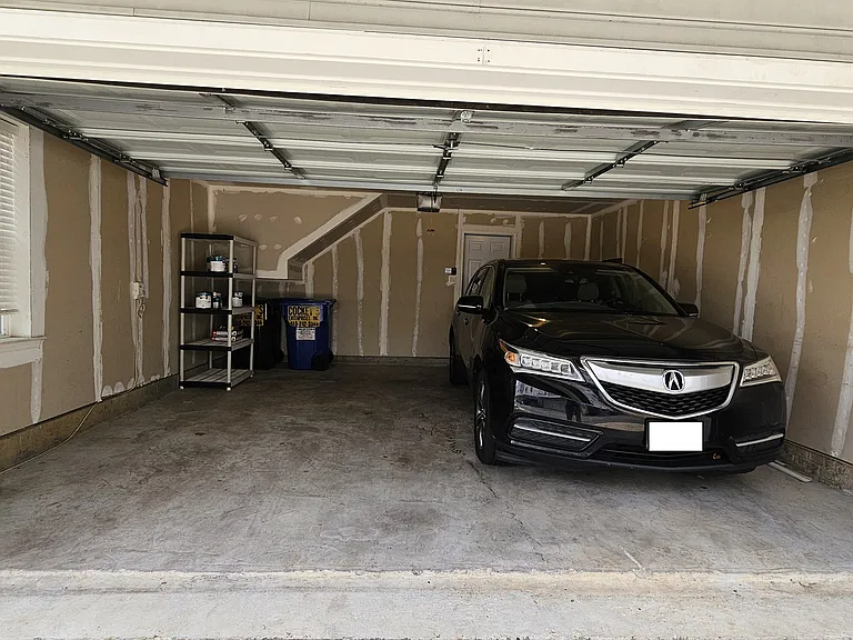 Spacious 2xcar garage with extra storage