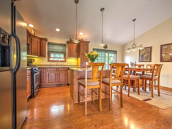 3rd image of 104 Winchester Dr