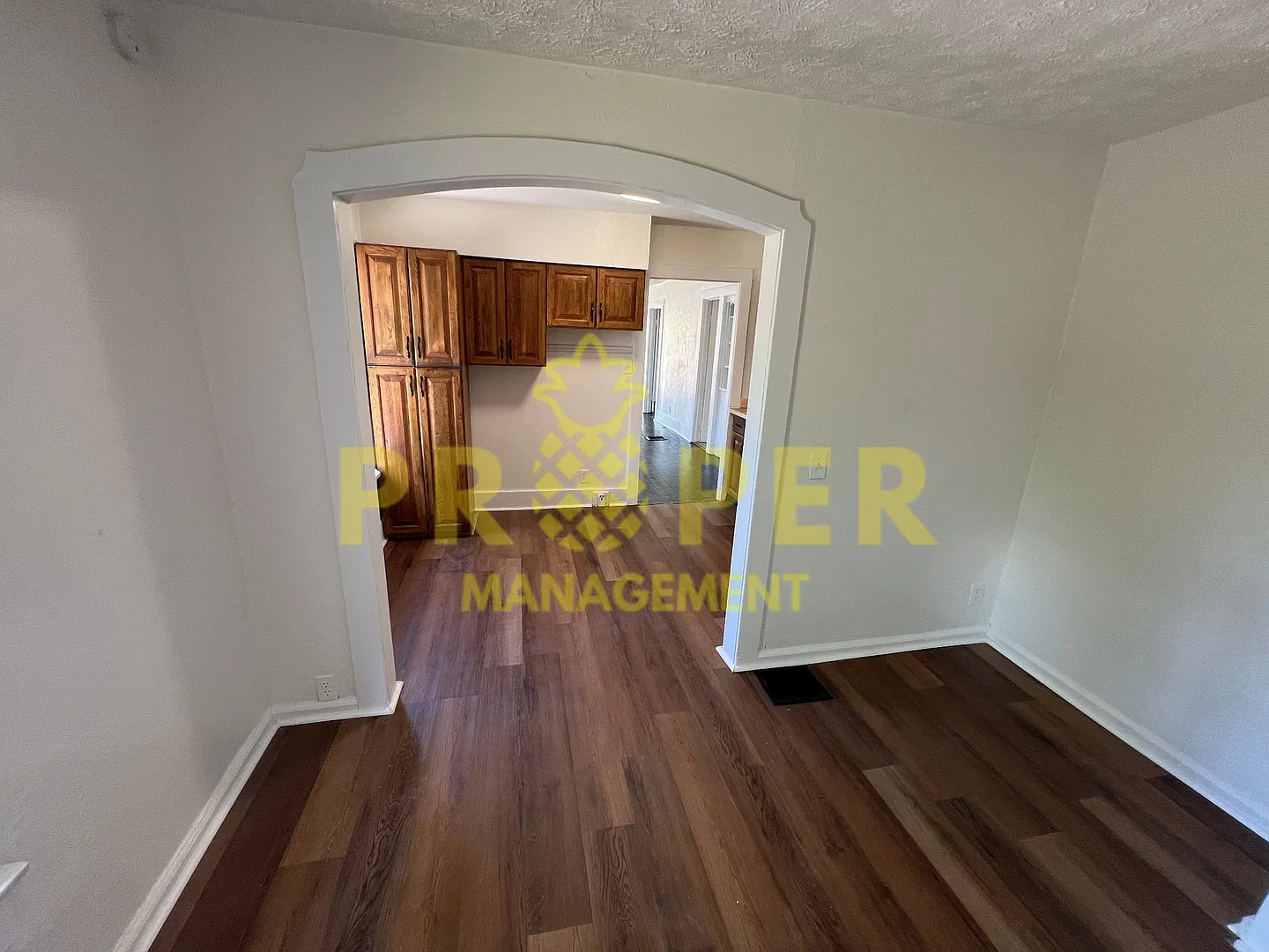 2 bedrooms 1.5 bathroom house — Photo 2