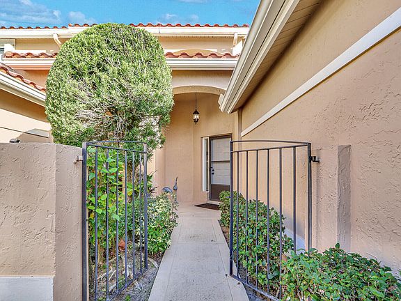 4th image of 858 Windermere Way
