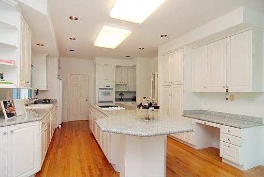 2nd image of 486 Somerset Hills Ct