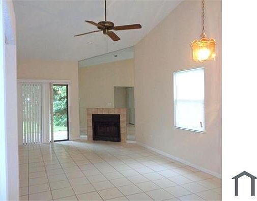 1st image of 7631 Indian Lakes Dr APT 1