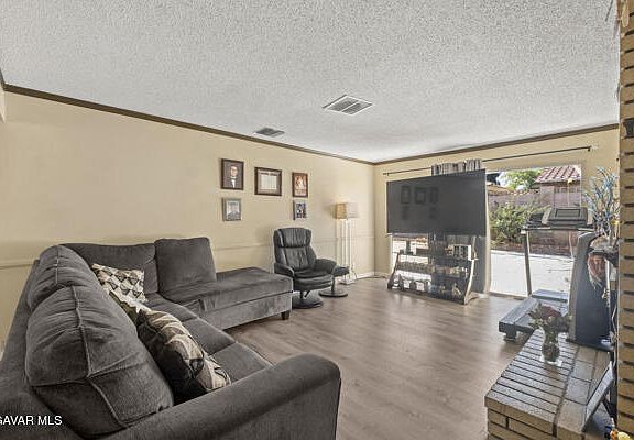 5th image of 554 W Avenue J11
