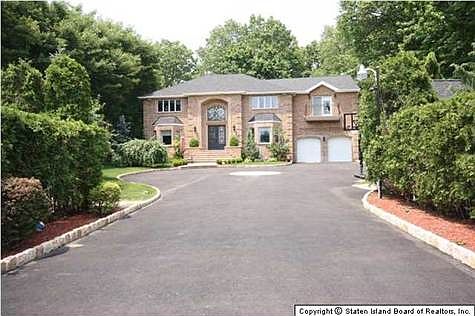 1st image of 72 Goff Ave