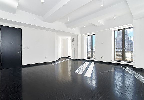 4th image of 20 Pine St Ph 41