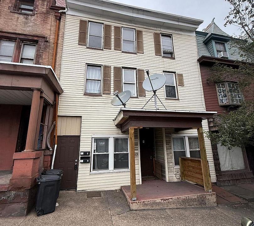 1st image of 1125 Centre St