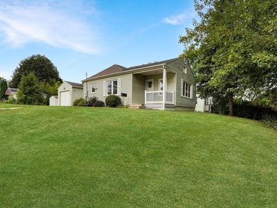 903 Catherine St, Cedar Falls, IA, 50613