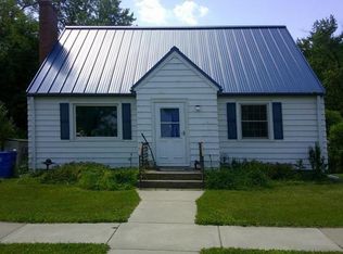 207 W Chestnut St, Pardeeville, WI 53954