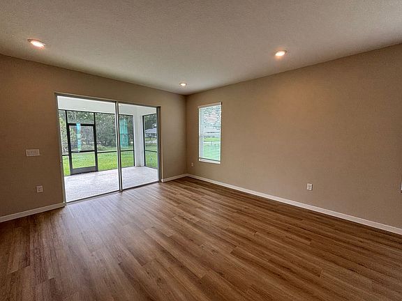 5th image of 3557 NW 45th Ave