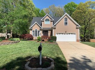 121 Dutch Hill Rd, Holly Springs, NC 27540