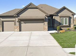 5612 NW 94th St, Kansas City, MO 64154